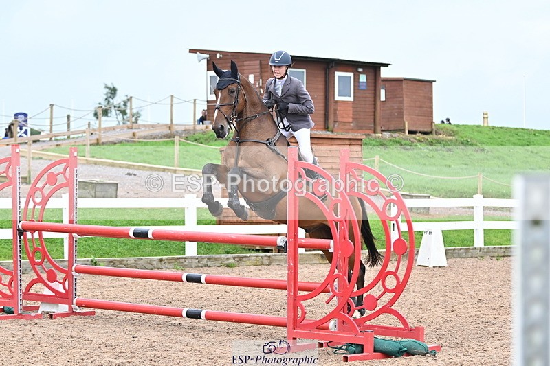 240907A-123448-01438 - Cls 9 1.10m Amateur Qualifier