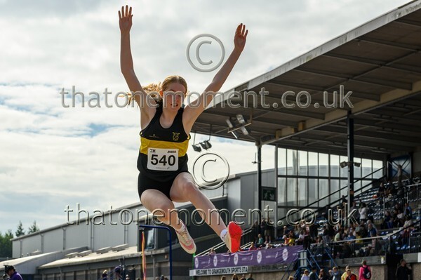 Sen25SUN-915294 - Field Female Set One