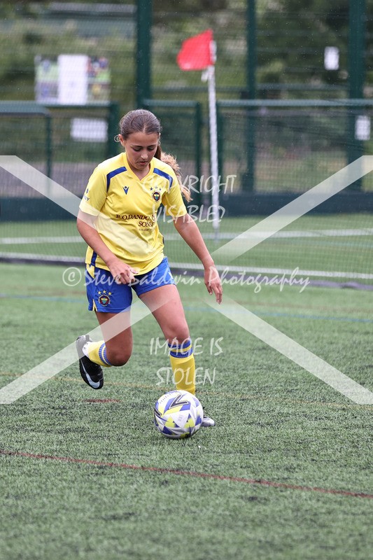 1DX32573 - Sat 6th U12 Girls