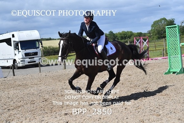 BPP_2850 - CLASS 7 SAT Senior Foxhunter/ 1.20m Open