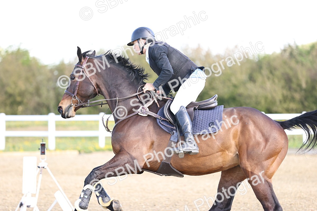 SBM_003204 - Class 15 - Senior British Novice - 90cm