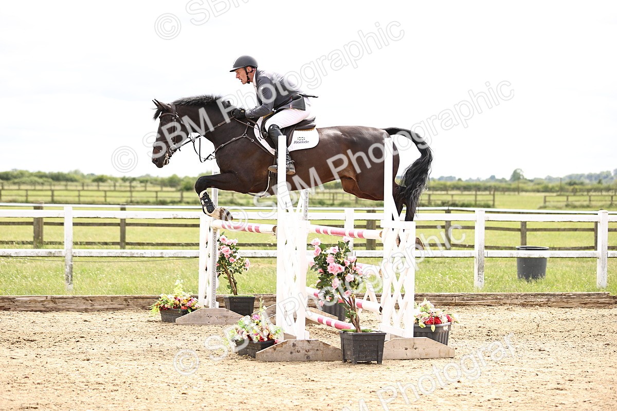 SBM_008111 - Class 21 - Senior Foxhunter - 1.20m