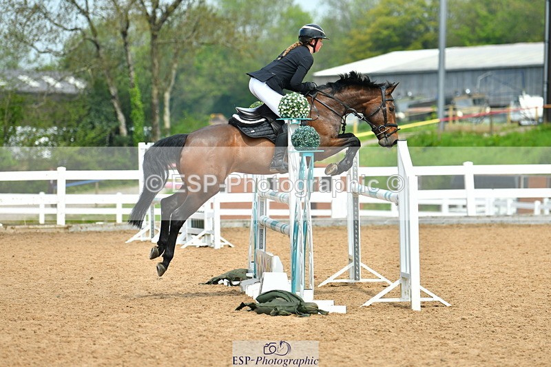 230514A-133013-02987 - Cls 25 Pony Foxhunter & 1.10m Open