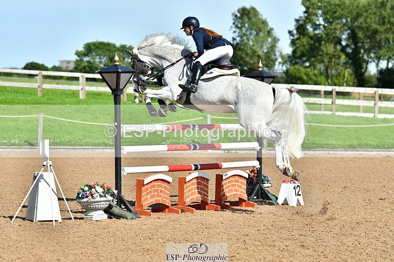 230811A-161024-06108 - Cls 24 Nat 1.30m Open