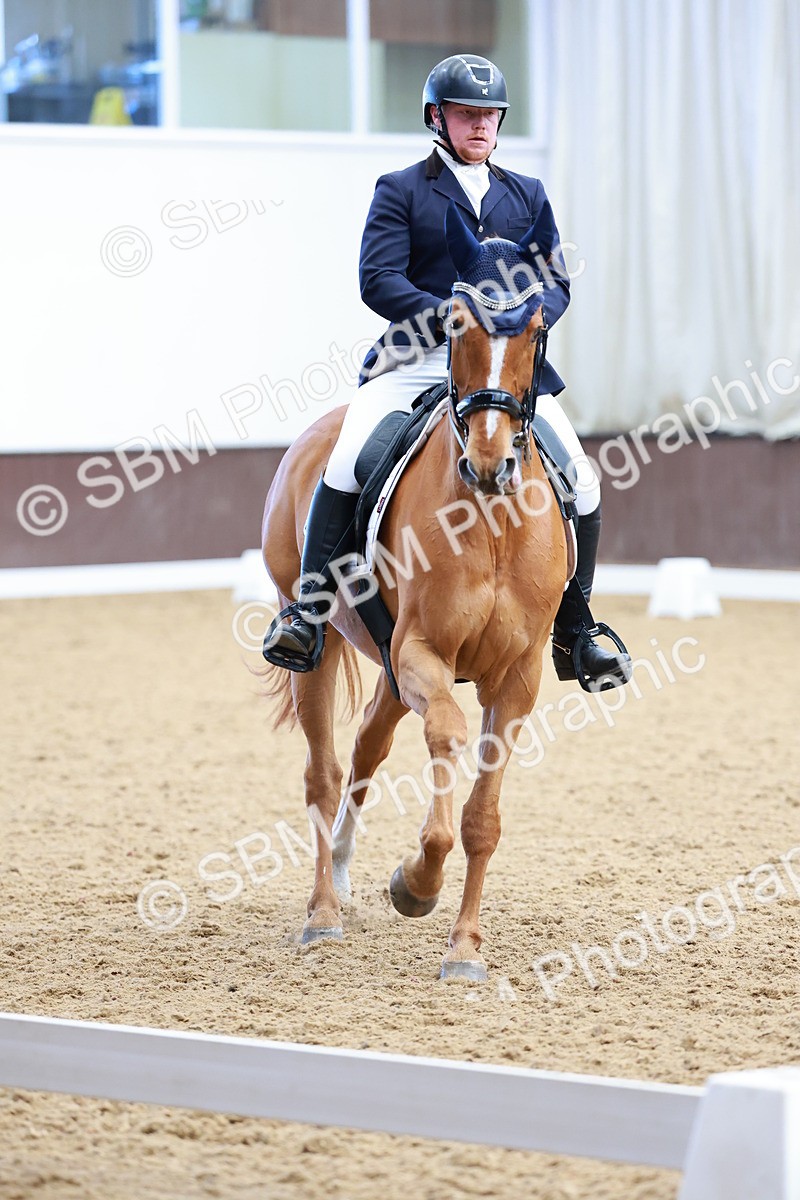 0B8A4424 - Class 7 - E4