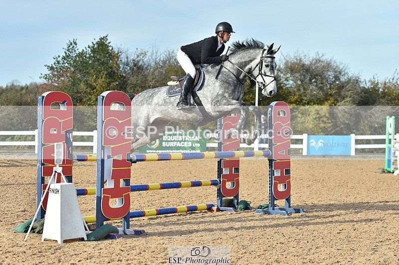 231111A-112652-01661 - Cls 11 Snr 1.05m Open