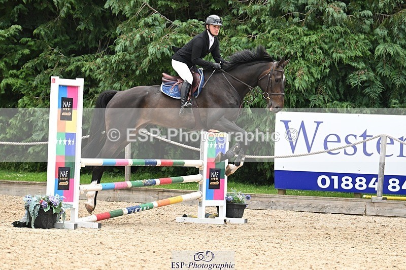 240704-102129-00601 - Cls 6 British Novice and 90cm Open