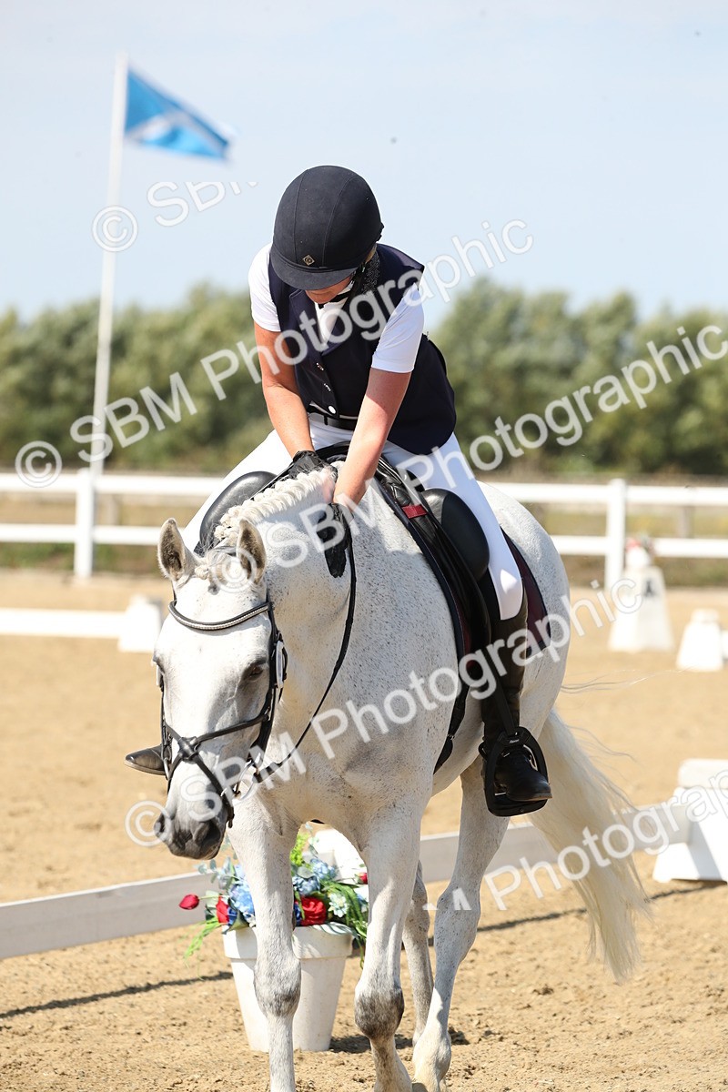 SBM_004258 - Class 11 - Novice 5 - 10.24-11.20