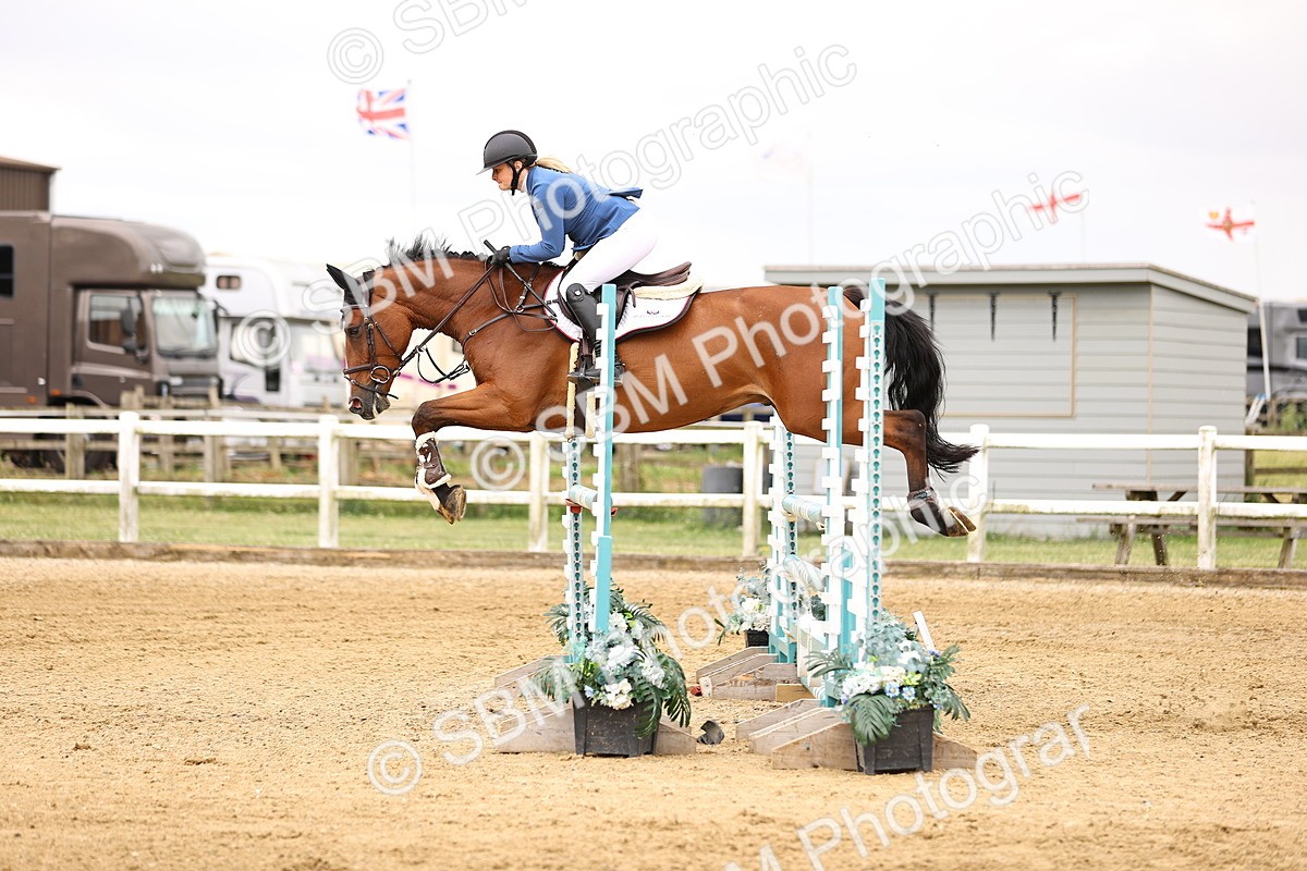 SBM_003102 - Class 21 - Senior Newcomers - 1.10m