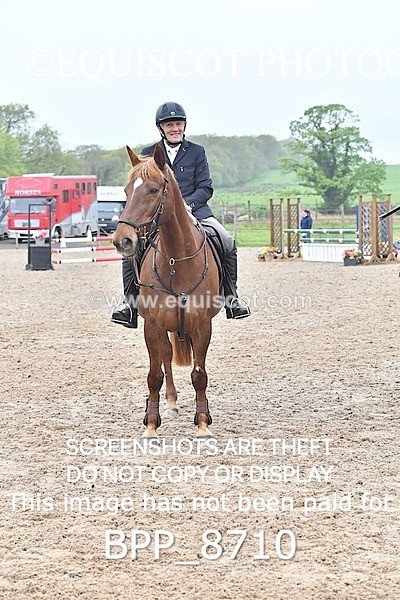 BPP_8710 - CLASS 24 SUN Senior BritiNovice/ 90cm Open