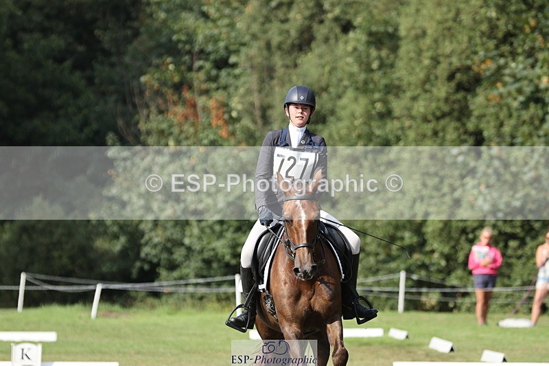 250823A-161739-33382 - PC80 Ride Off