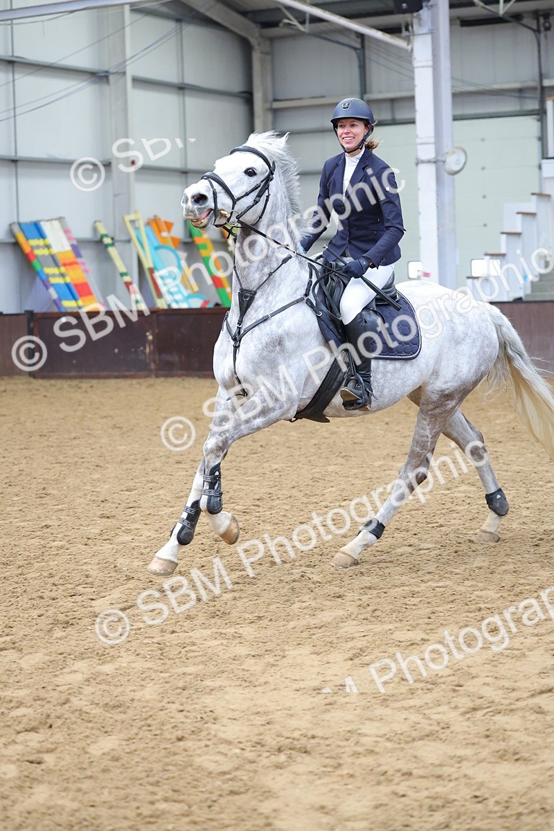 SBM_002883 - Class 8 - Senior Newcomers - 1.10m