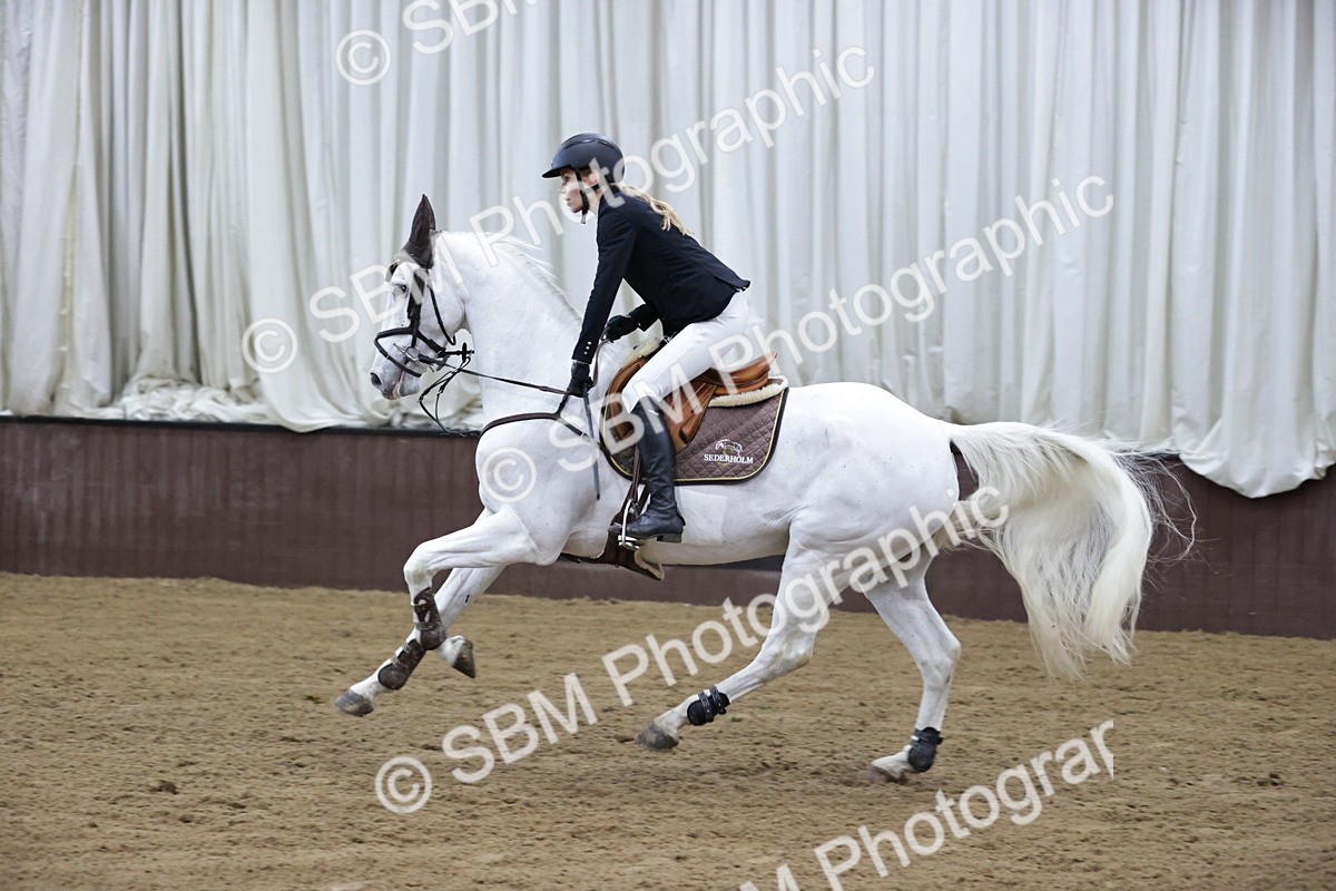 SBM_001600 - Class 5 - Redpost Equestrian Senior Foxhunter/ 1.20m Open