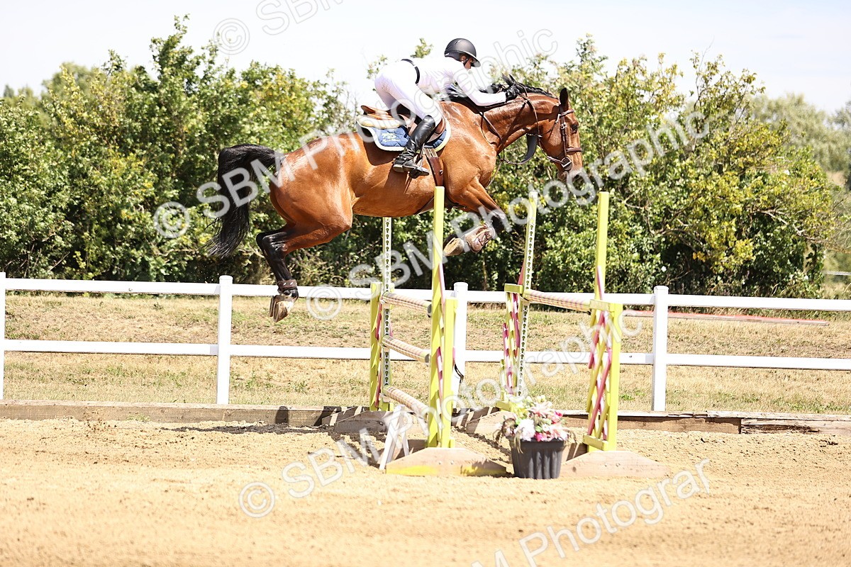 SBM_010228 - Class 9 - Senior Foxhunter - 1.20m Open
