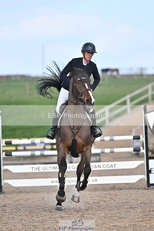 250326-144512-01237 - Cls 6 Foxhunter and 1.20m