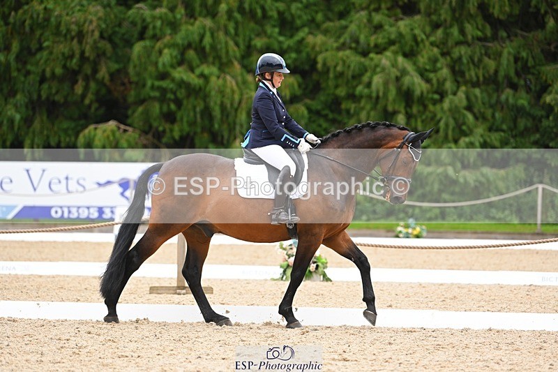 230813-170911-08576 - Cls 14 Medium Silver 16.45 to End