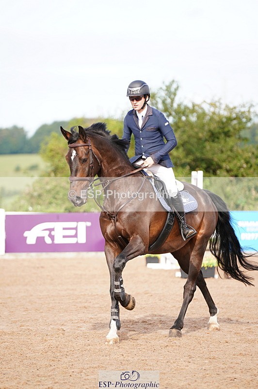 240804A-092730-09863 - Cls 48 Snr Discovery and 1m Open