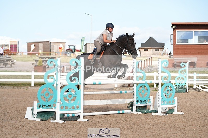 250726-175315-08116 - Cls 24 Snr Newcomers