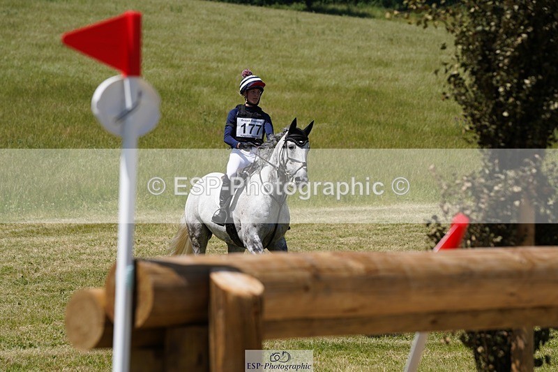 240629X-134916-3018 - 177-Coco_Smythe-MACHAS_GREY