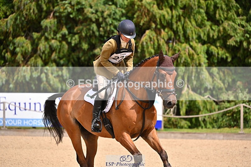 250802A-145458-06076 - F-275-Maisie.Randle-NINE'S.ENOUGH