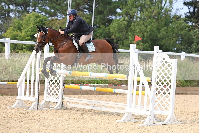 3E7A2553 - Class 8: Senior Newcomers/1.10m open