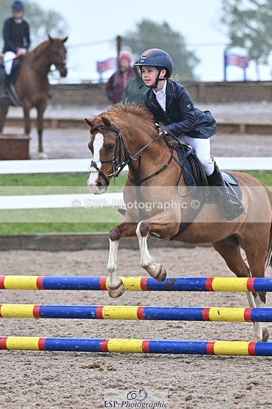 250527-160042-00131 - Clear Round and60cm