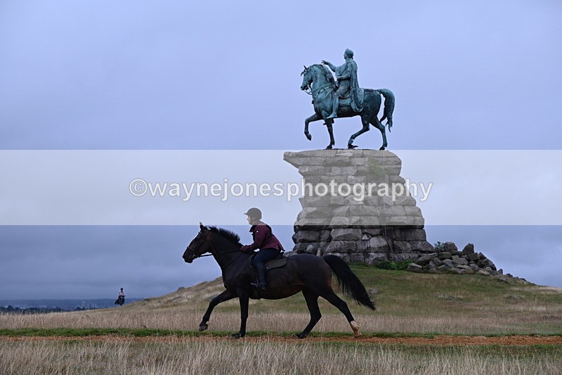 DSC_2533 - Time at Statue 12:34 to 12:56