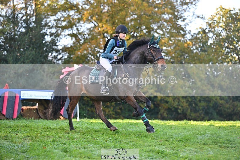 241026-104839-11826 - 358-Jessica.Meyer-LACKAGHMORE.VANDANGO