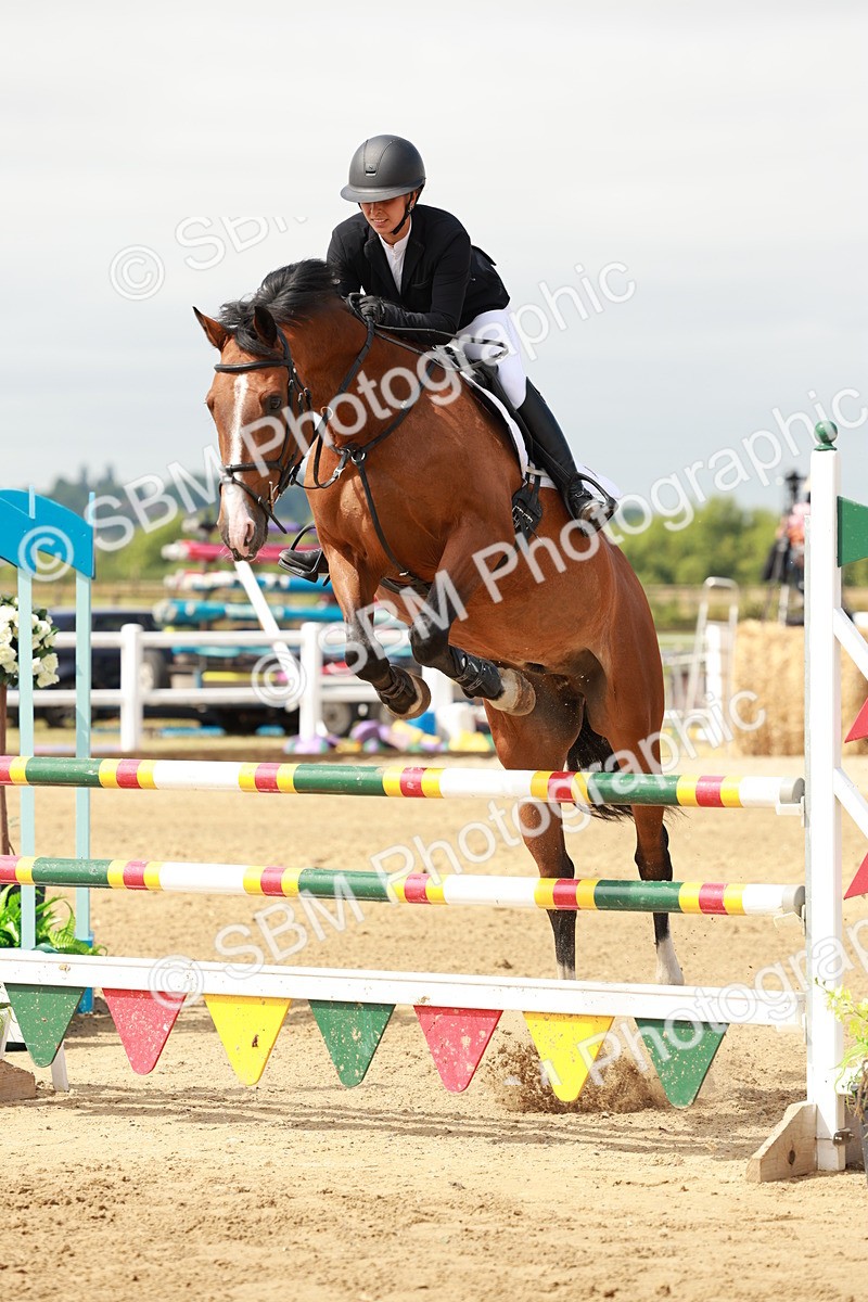 SBM_016910 - Class 20 - Senior Newcomers - 1.10m
