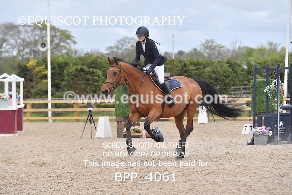 BPP_4061 - CLASS 4 Senior BritiNovice/ 90cm Open