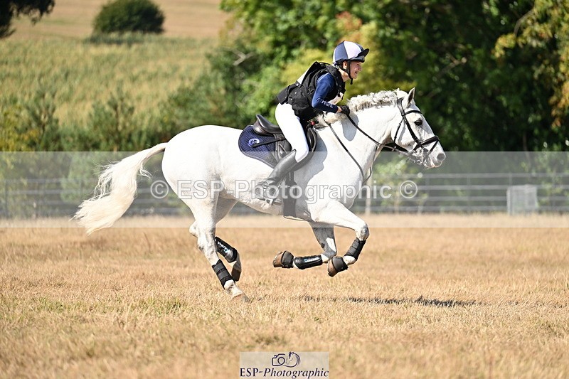 250824A-155352-39355 - 2134-Amelie.Perceval-Tulira.Oldtown