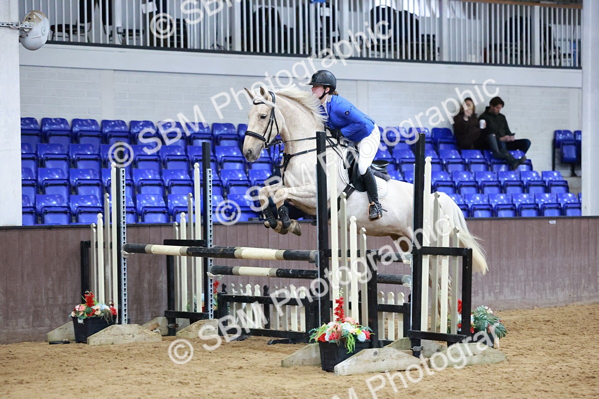 SBM_007581 - Class 24 - Nupafeed Supplements Senior Discovery/ 1m Open