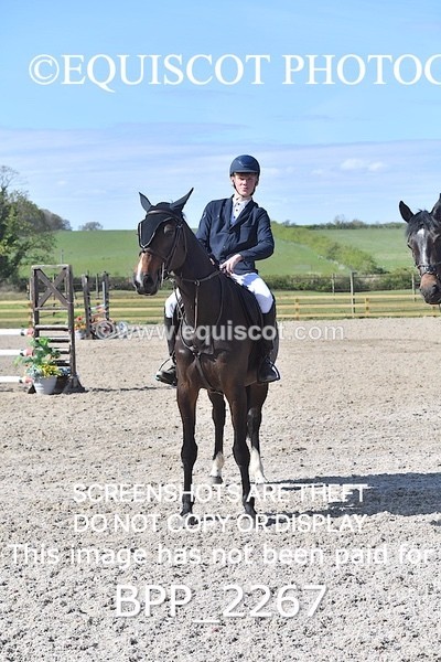 BPP_2267 - CLASS 22 SUN Senior BritiNovice/ 90cm Open