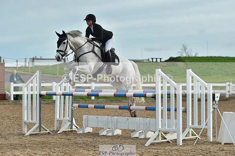 231111A-132128-02114 - Cls 12 Newcomers & 1.10m Open