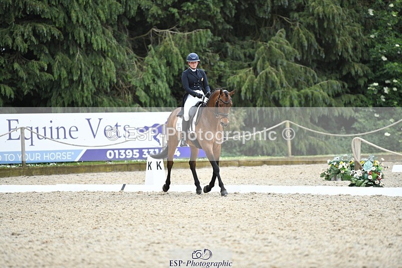 230525-131739-02131 - 115-RNH_ULTIMATE-Harriet_Wright-WEDTrotUp+DR