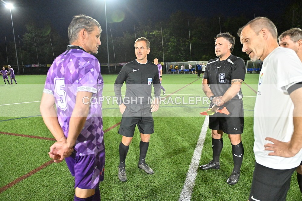 AM3_2249 - England v Devon veterans