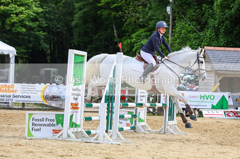 3E7A8622 - Class 4: Senior British Novice/90cm open