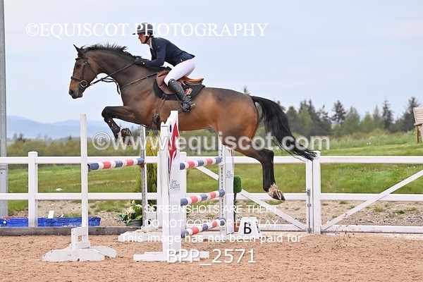 BPP_2571 - CLASS 7 - FRI - Senior Foxhunter/1.20m Open
