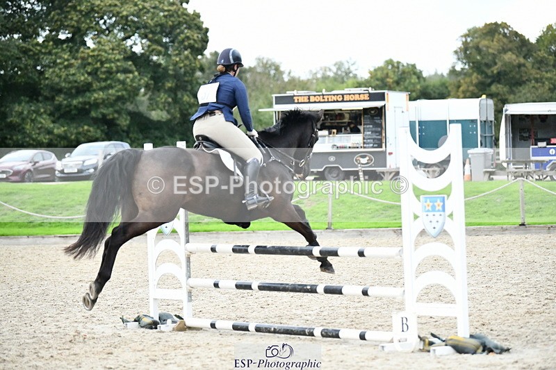 251004A-173843-02541 - Classes 12 & 13 90cm