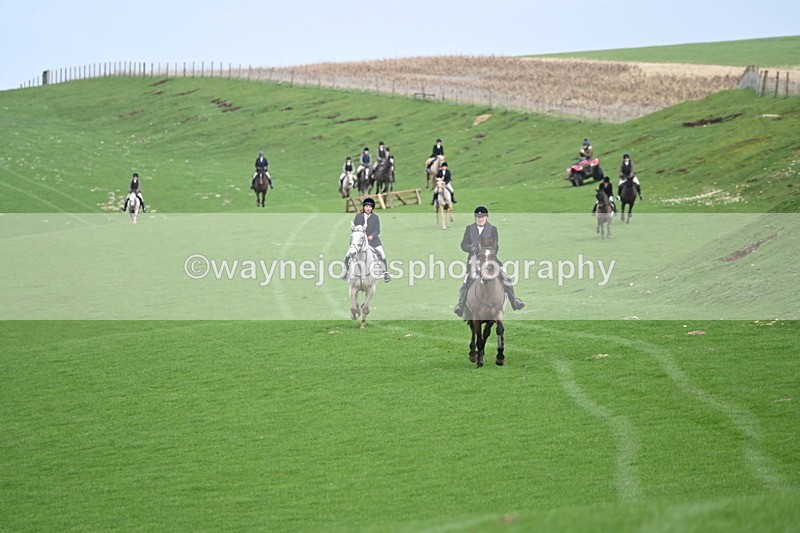 WJ6_9224 - Line Three