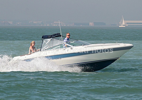 110929 CAREFREE IMG_8866 - Motorboats - Open
