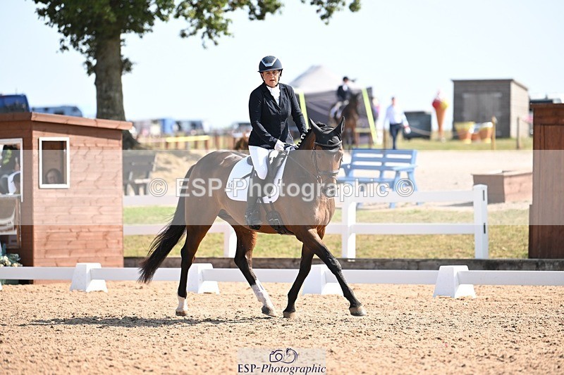 250816-105138-03476 - 047-Hannah.RogersWoodendfarm.Viva