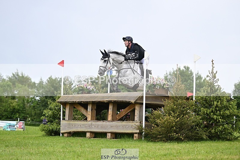 240526-125027-21791 - 433-EN_TARO_DES_VERNIER-Oliver_Townend