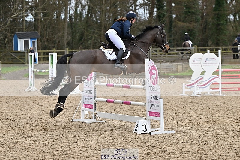 250201A-134928-00889 - Cls 03 Local Horse 110cm