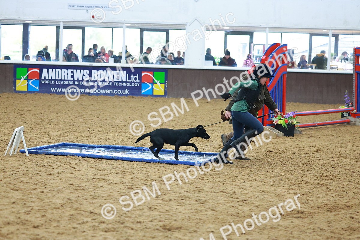 SBM_002435 - Class 3 - Horse & Hound (60cm)