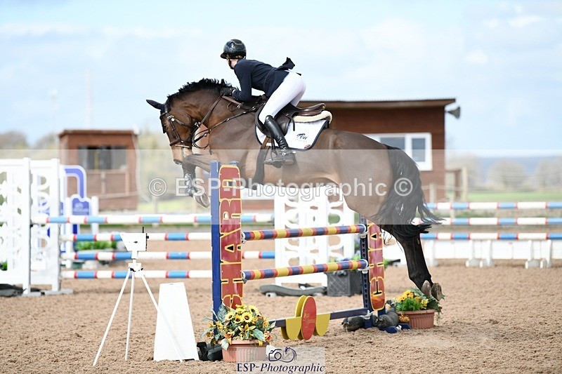 250328-104520-00571 - Cls 2 Snr Newcomers