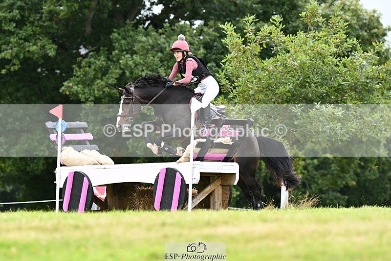 240825X-172136-37483 - 80cm XC 16.30 to 17.30