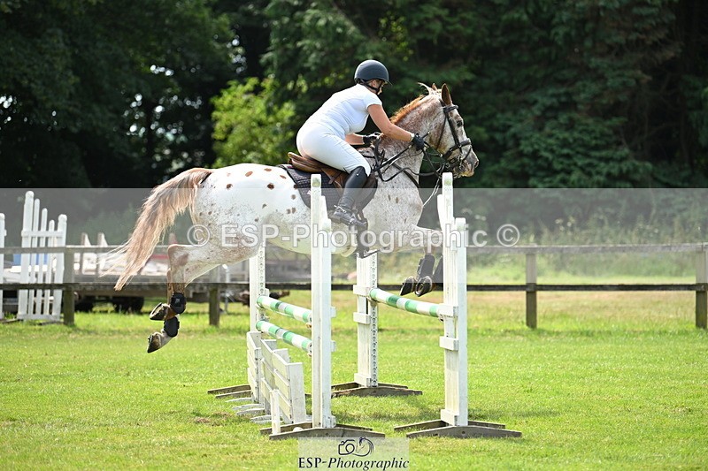 250704A-111819-07220 - Cls 25 Snr British Novice and 90cm