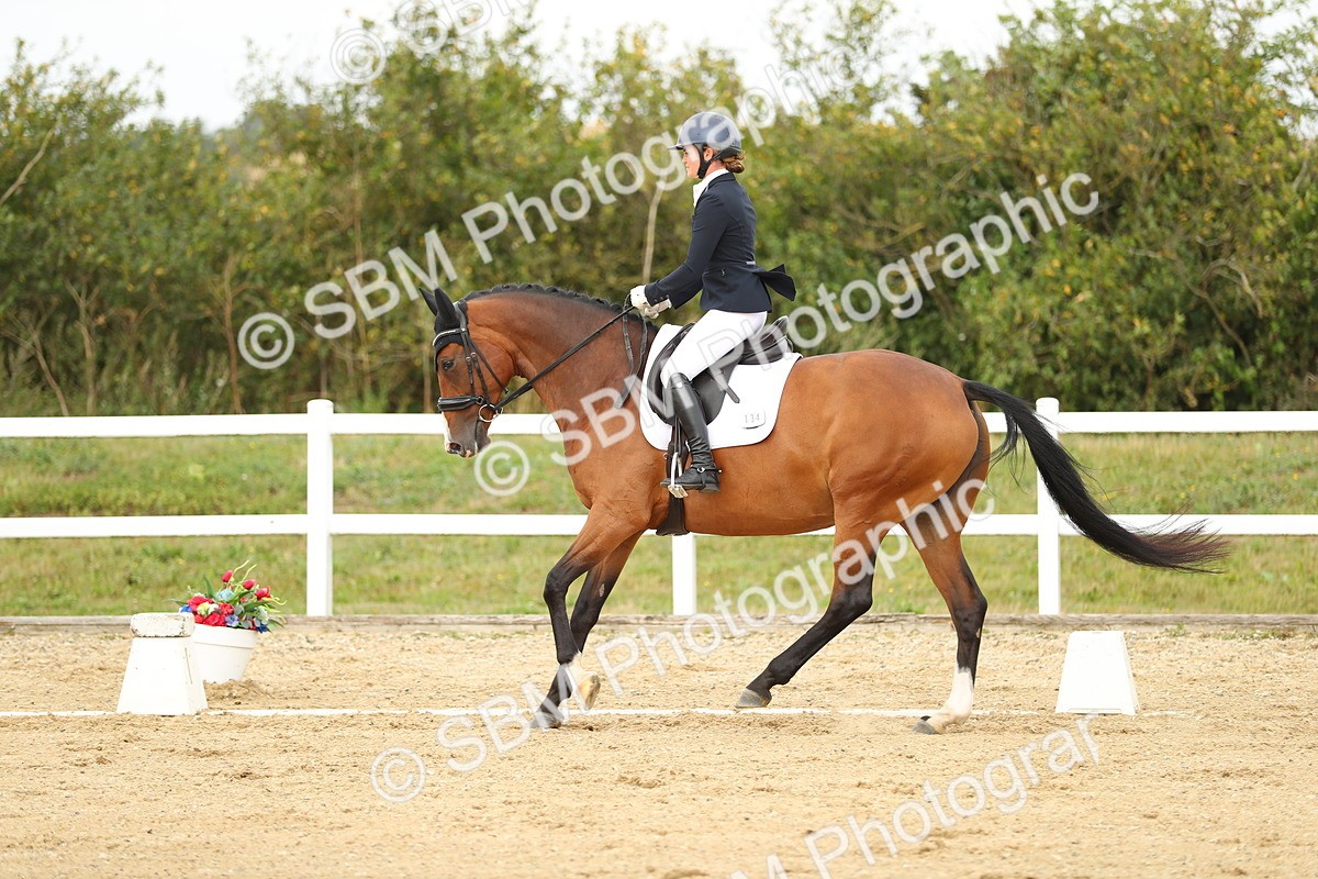 SBM_017889 - Class 14 - Novice 23 - 15.16-16.19