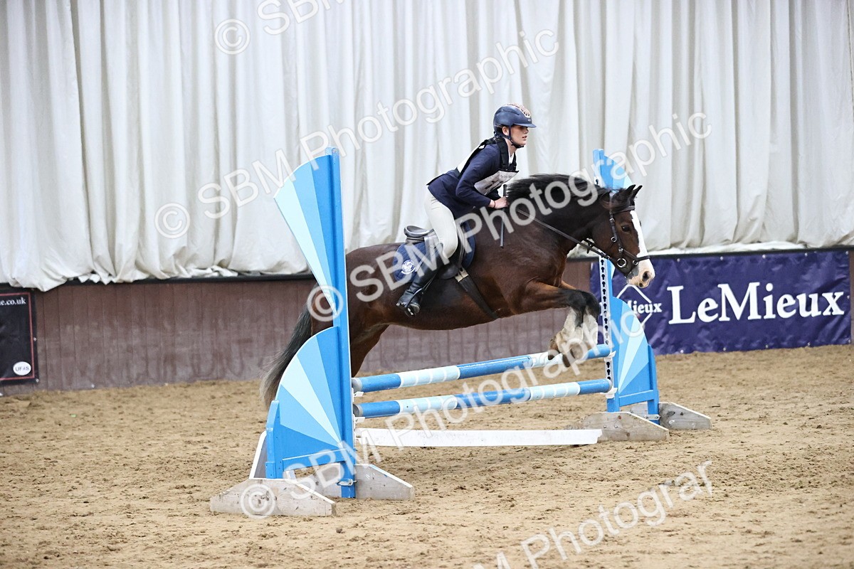 SBM_001668 - Class 5 - Henlow Veterinary Hospital 70cm